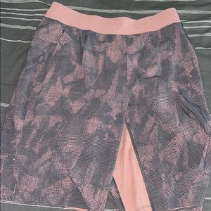 9 inch lulu lemon shorts